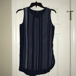 XS Premise Studio Navy and White Geometric Tank